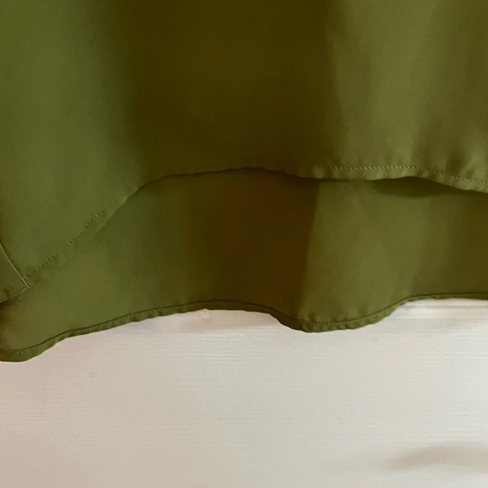 LOFT/women’s Olive (not a bright green as pic) Lace V-Neck Blouse 3/4 sleeves S - Picture 4 of 6